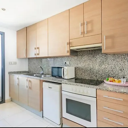 Apartamento De Tres En Playa De Embossa Apartamento